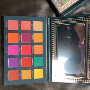 NIB Eyeshadow Palette!